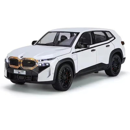 1:24 B-M-W XM SUV - White - image 5
