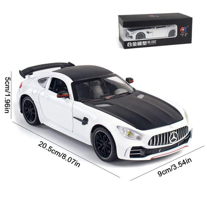 1:24 AMG GTR - White - image 2
