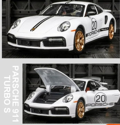 1:32 Porsche Carrera - White - image 4