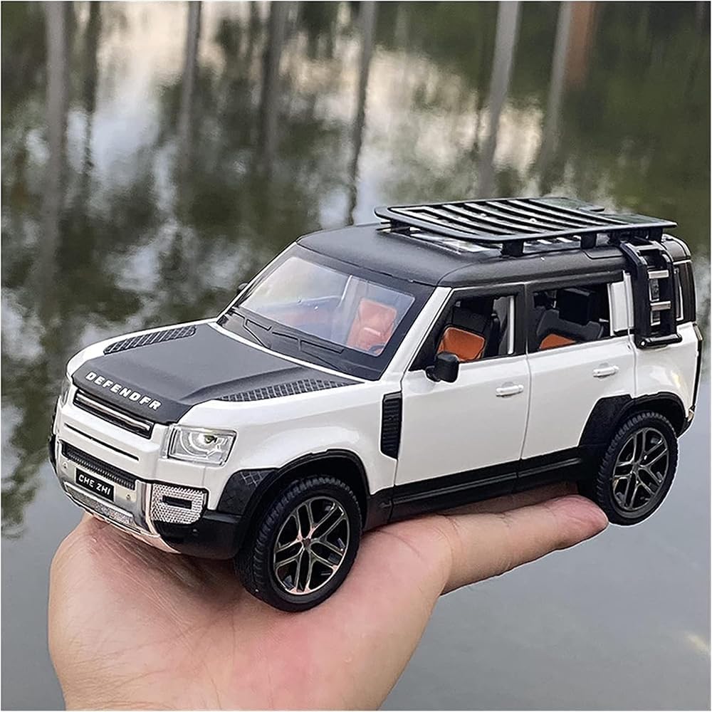 Land Rover Defender - White - image 5