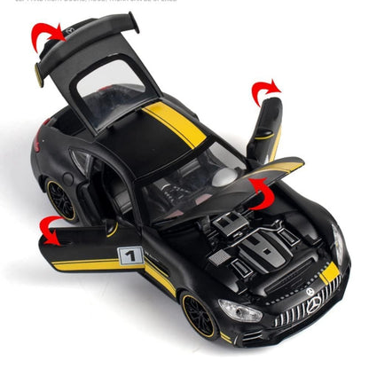 1:24 AMG GTR - Black - image 6