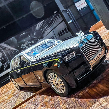 Rolls-Royce Phantom - Silver - image 5