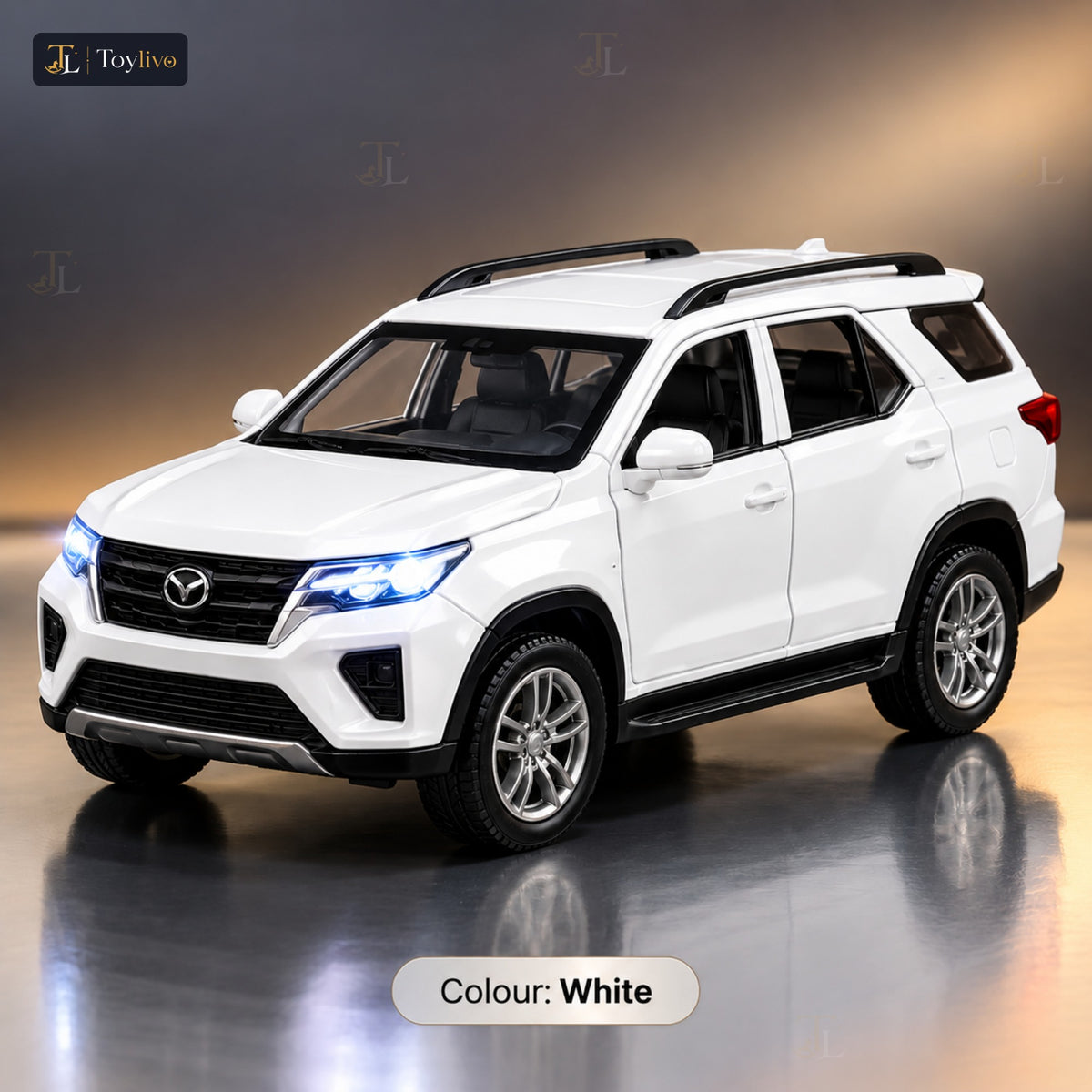 1:32 die-cast Fortuner SUV model – white