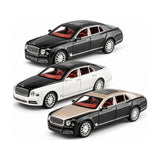 1:24 Die-Cast Luxury Sedan – all colours