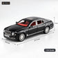 1:24 Die-Cast Luxury Sedan – features