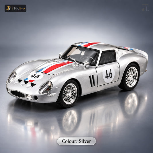 1:32 Die-Cast Classic Race Car Model – silver